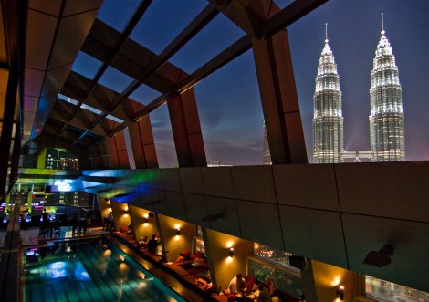 Torres Petronas desde el bar del hotel Traders