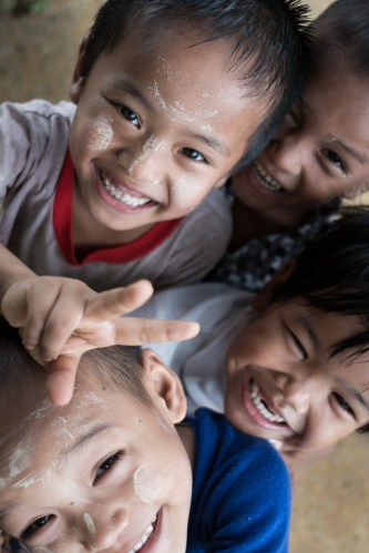 Chicken School, Colabora Birmania