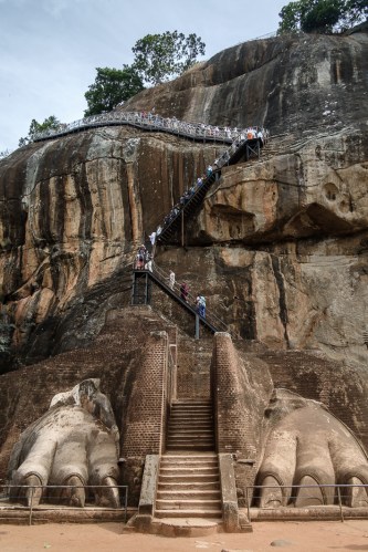 Pies del león de Sigiriya