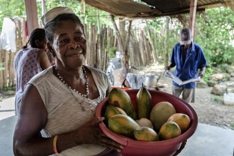 Vendedora en Palenque, Colombia